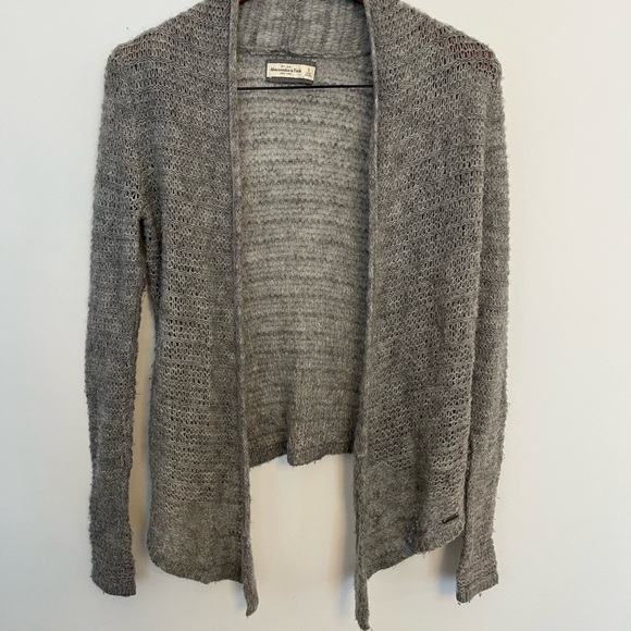 Abercrombie&Fitch Women's Gray Open-Front Sweater cardigan size small - Picture 2 of 6